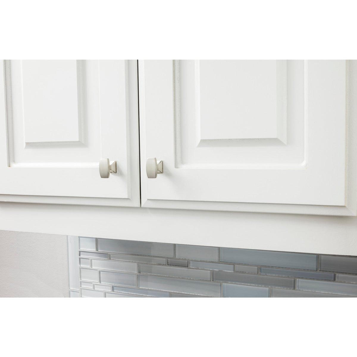 1-1/8" Diameter Bar Knob