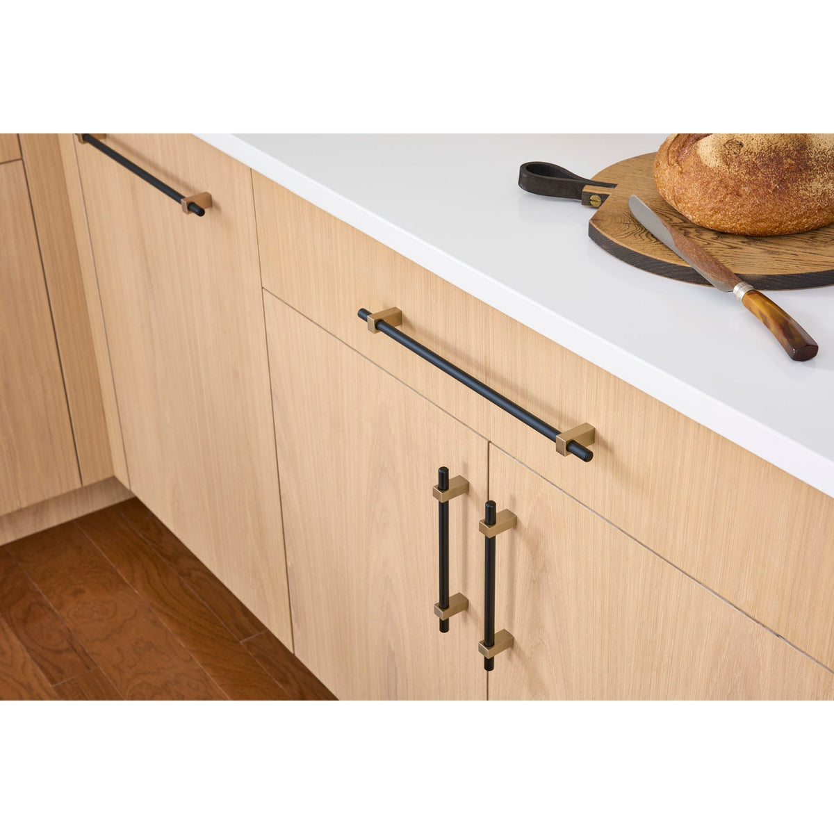 Larkin 2-3/8" Length Bar Knob