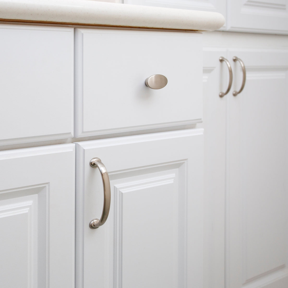 Hudson 1-7/8" Length Oval Knob
