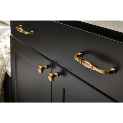 Audrey 1-3/8" Diameter Square Knob