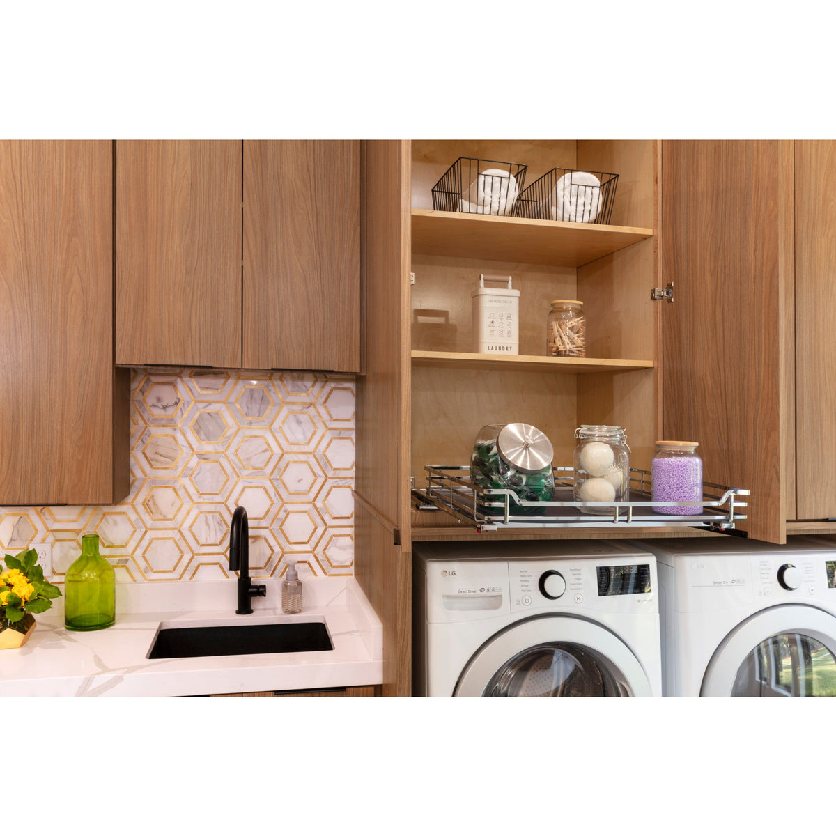 21" Polished Chrome STORAGE WITH STYLE® Metal Soft-close Pullout Basket